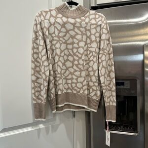 NWT - Vineyard Vines Sweater